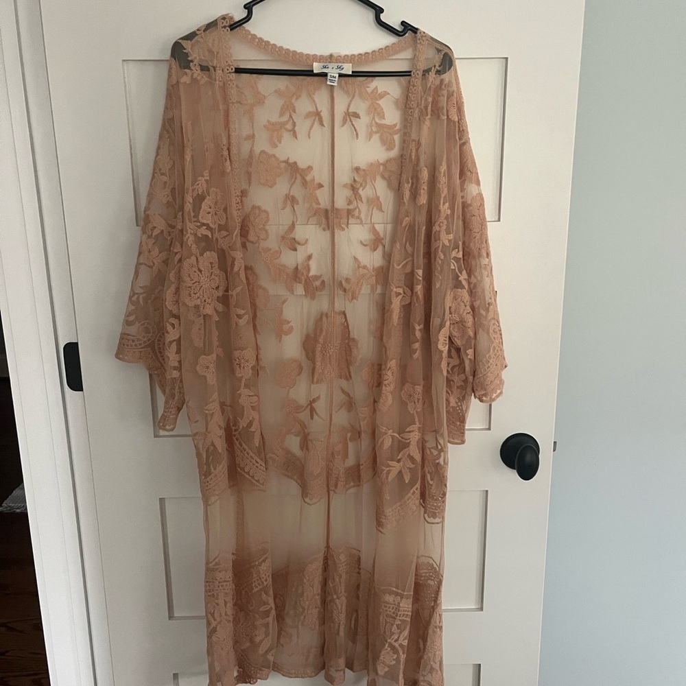 She + Sky Floral Lace Kimono Robe - Brown